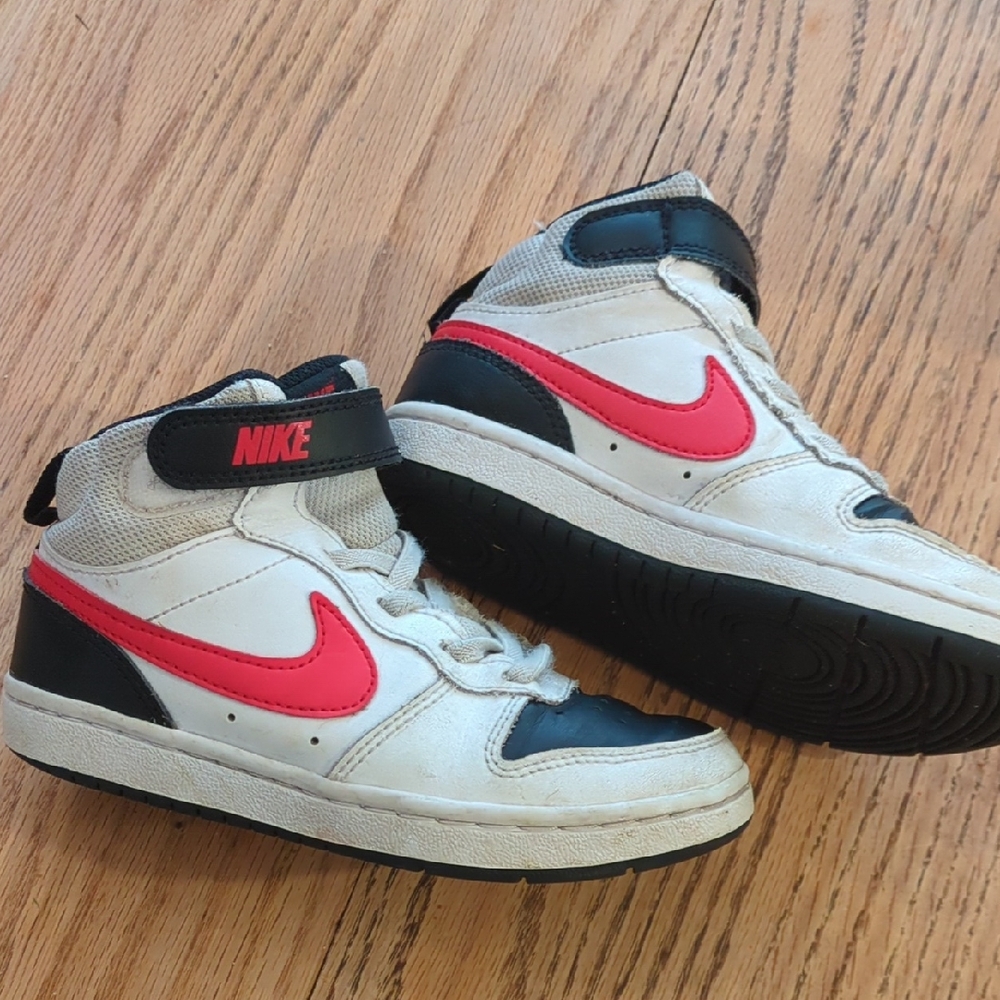 Nike Kids Sneakers - White and Black with Red Swoosh